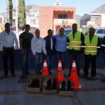 Entrega Presidenta Municipal  Material  a  personal de Protección Civil y Apoyo a Estudiantes.